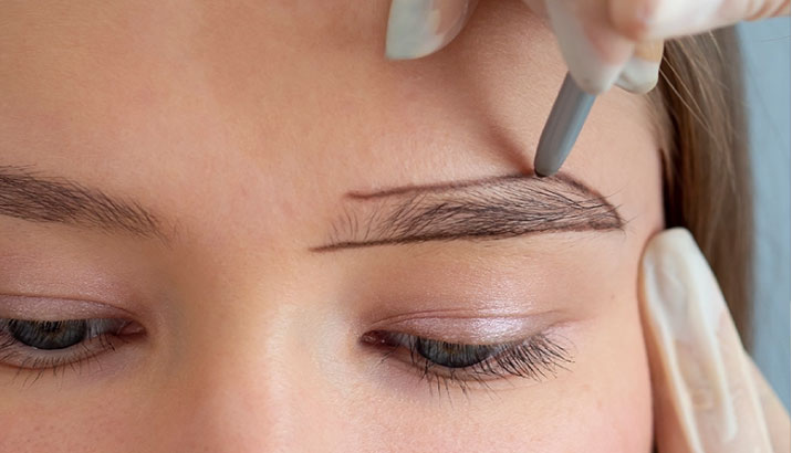 کاشت ابرو کم تراکم